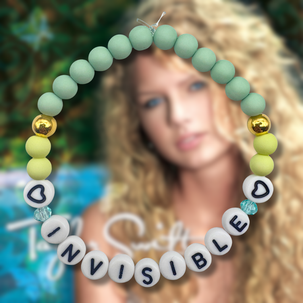 Taylor Swift Debut Friendship Bracelets